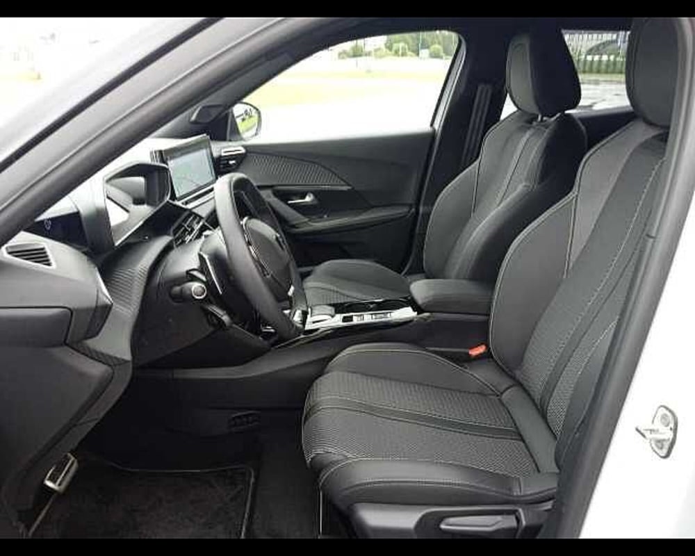 Peugeot 2008 usata a Milano (7)