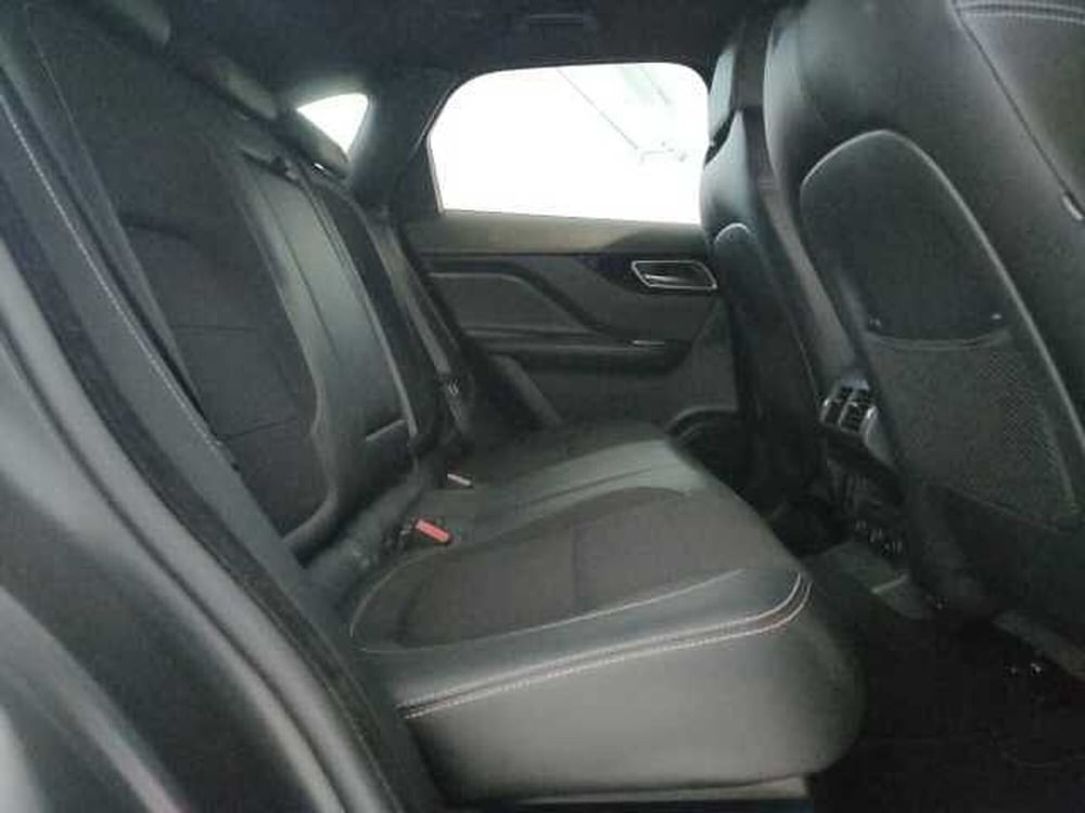Jaguar F-Pace usata a Teramo (14)