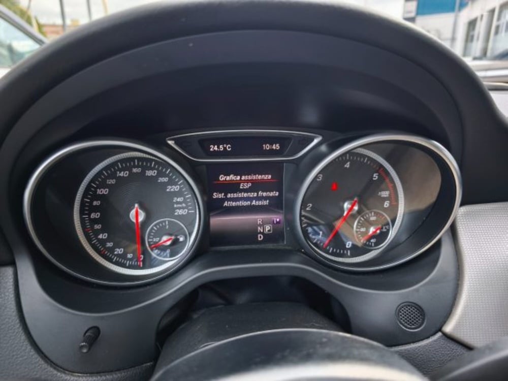 Mercedes-Benz CLA Shooting Brake usata a Firenze (16)