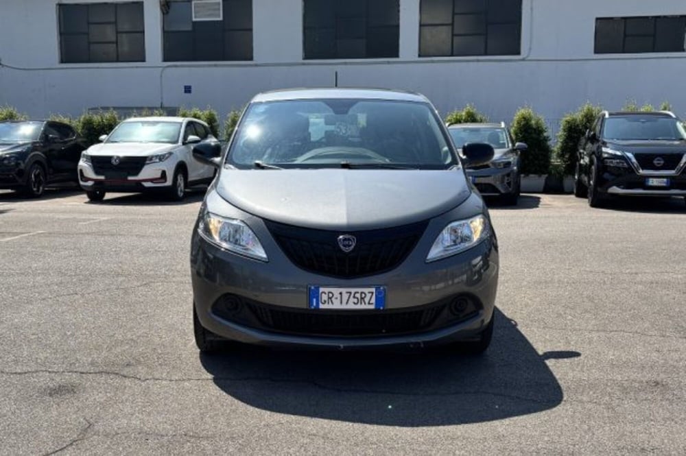 Lancia Ypsilon usata a Latina (2)