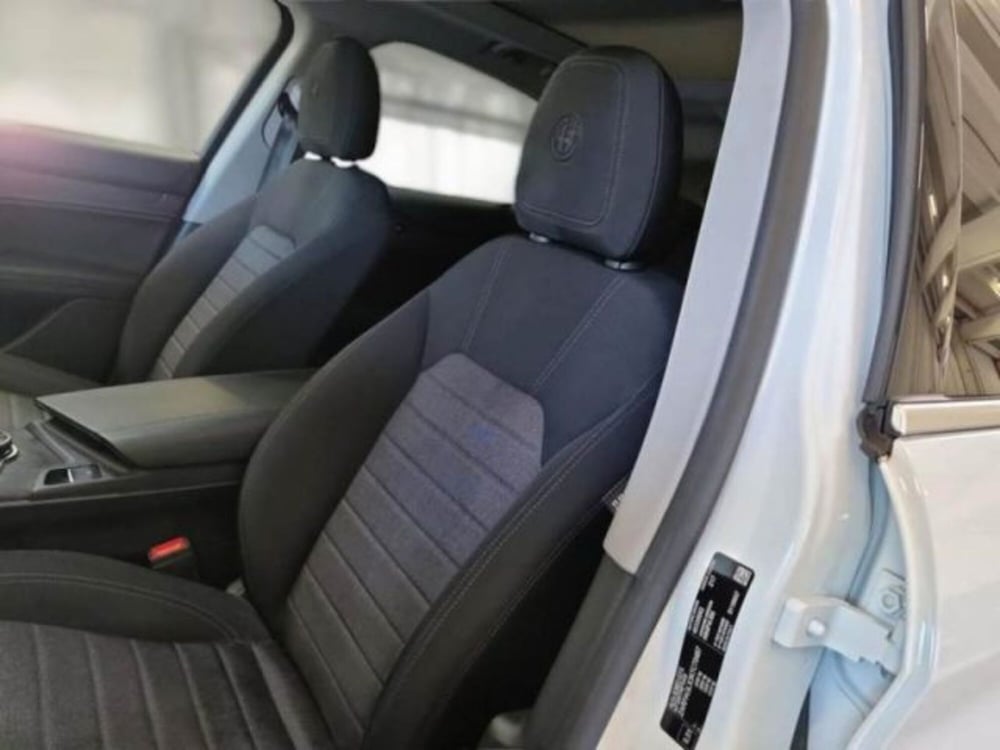 Alfa Romeo Stelvio usata a Catania (7)