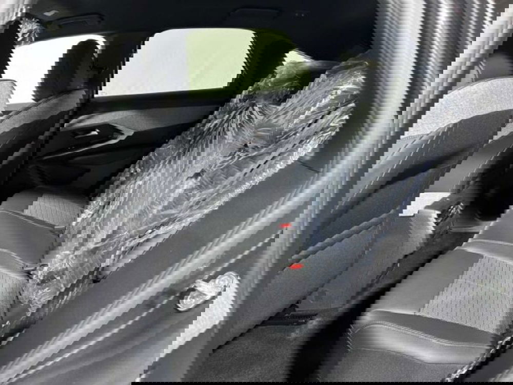 Peugeot 3008 nuova a Sondrio (11)