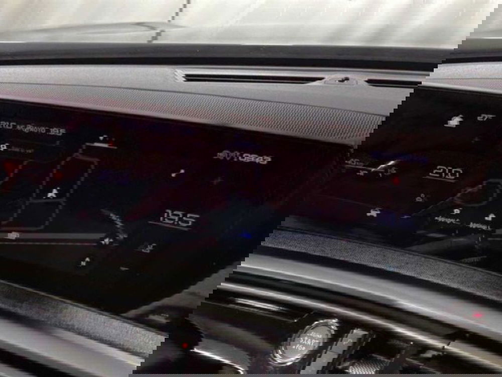 Peugeot 3008 nuova a Sondrio (17)