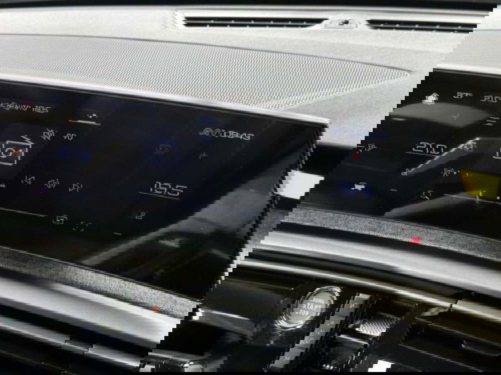 Peugeot 3008 nuova a Sondrio (18)