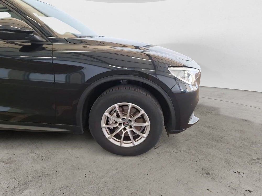 Alfa Romeo Stelvio usata a Salerno (17)