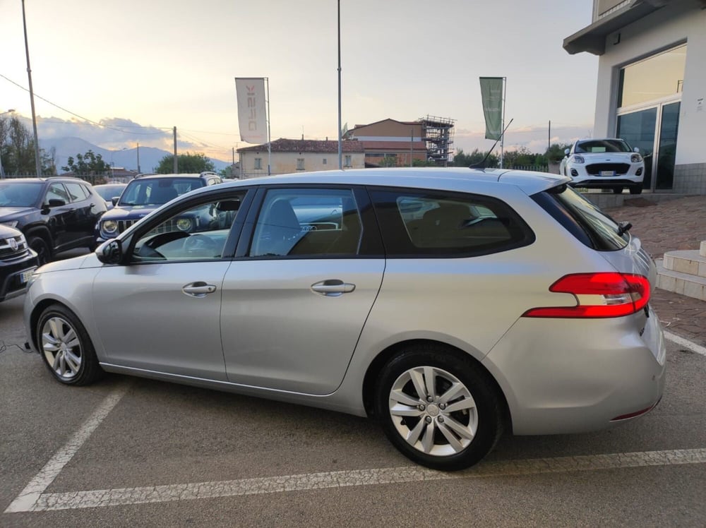 Peugeot 308 SW usata a Salerno (13)