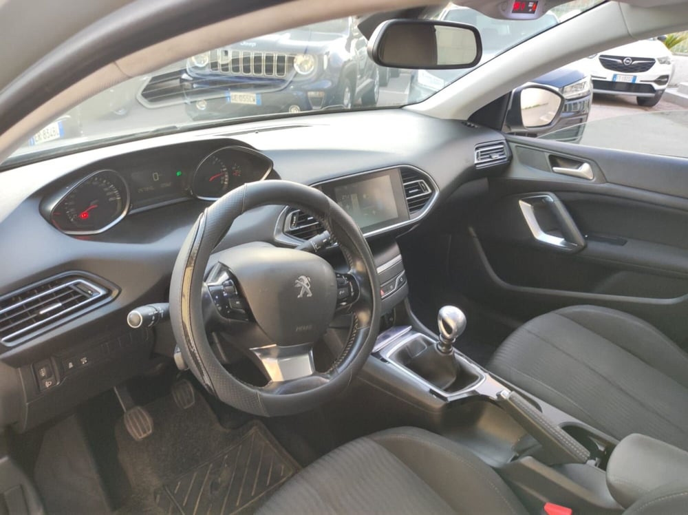 Peugeot 308 SW usata a Salerno (16)