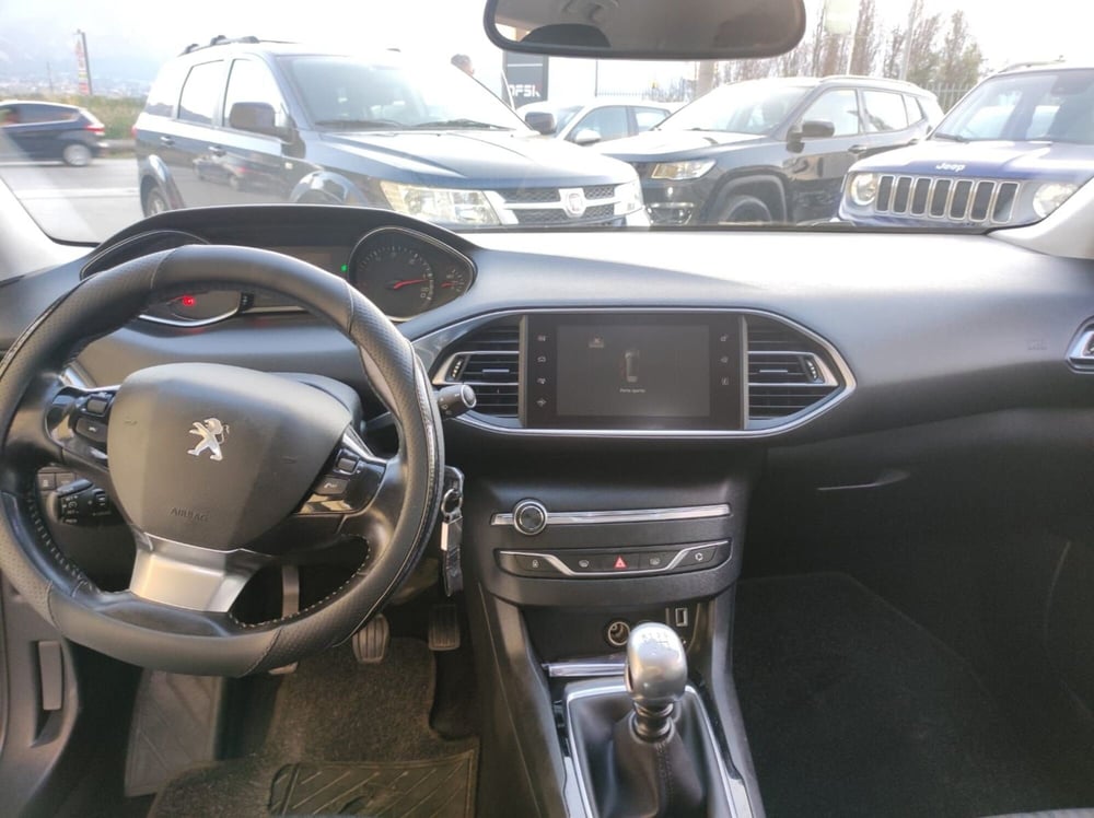 Peugeot 308 SW usata a Salerno (18)