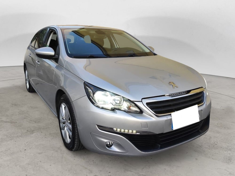 Peugeot 308 SW usata a Salerno (2)