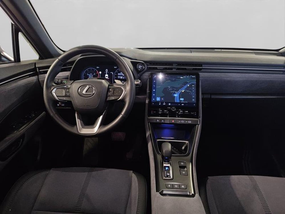 Lexus LBX usata a Genova (11)