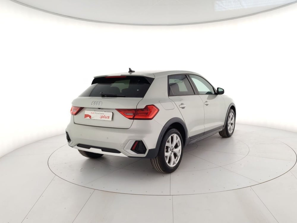 Audi A1 allstreet usata a Massa-Carrara (3)