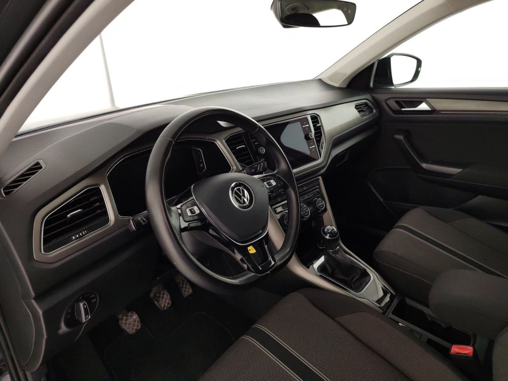 Volkswagen T-Roc usata a Massa-Carrara (9)