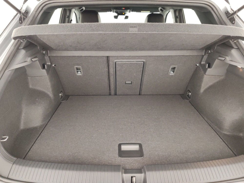 Volkswagen T-Roc usata a Massa-Carrara (16)