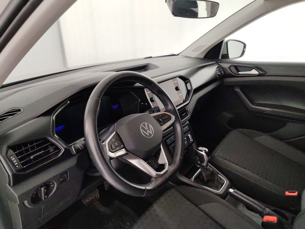 Volkswagen T-Cross usata a Massa-Carrara (8)