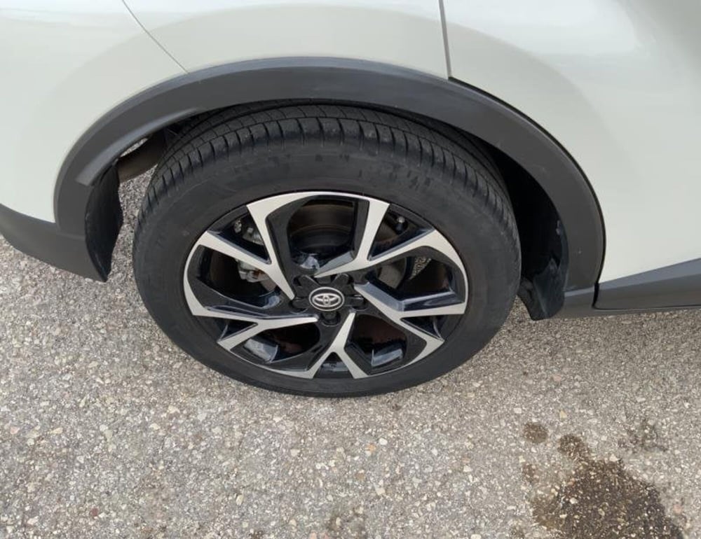Toyota Toyota C-HR usata a Perugia (15)