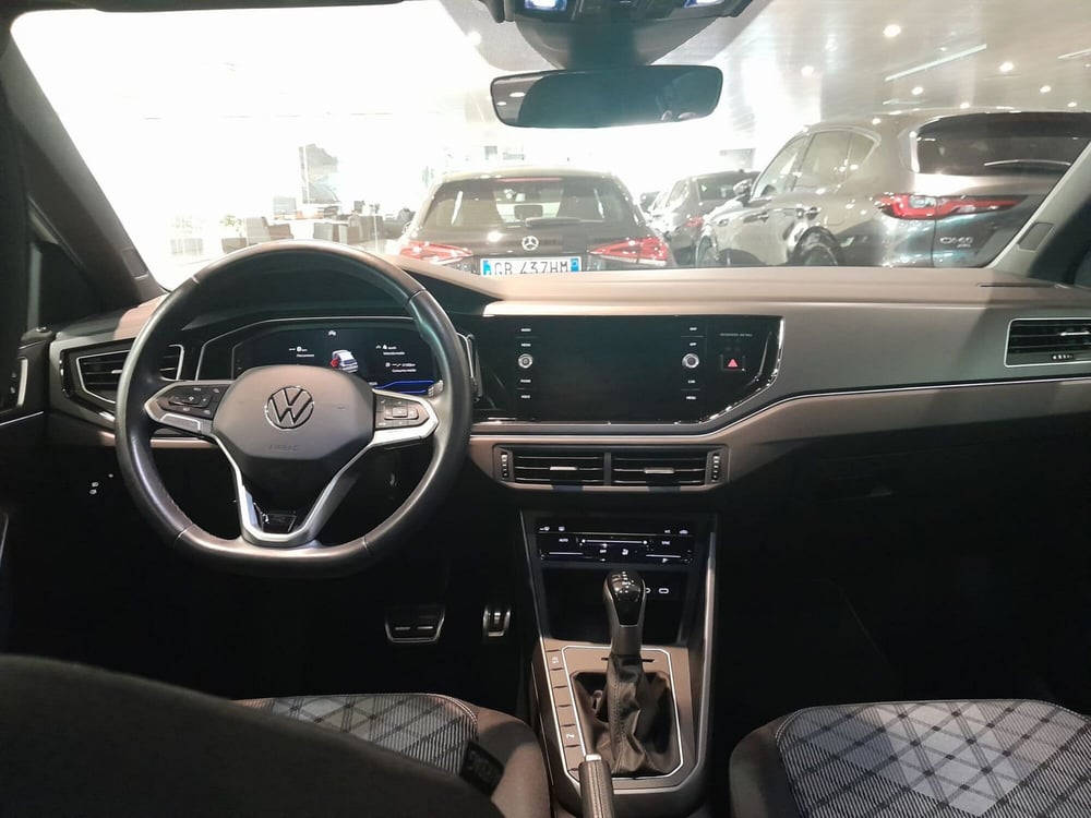 Volkswagen Taigo usata a Asti (12)