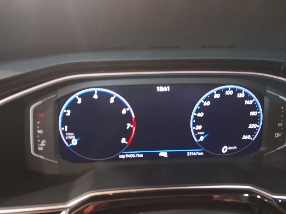 Volkswagen Taigo usata a Asti (17)