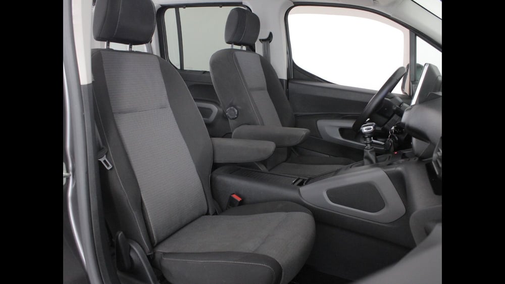 Toyota Proace City Verso usata a Palermo (7)
