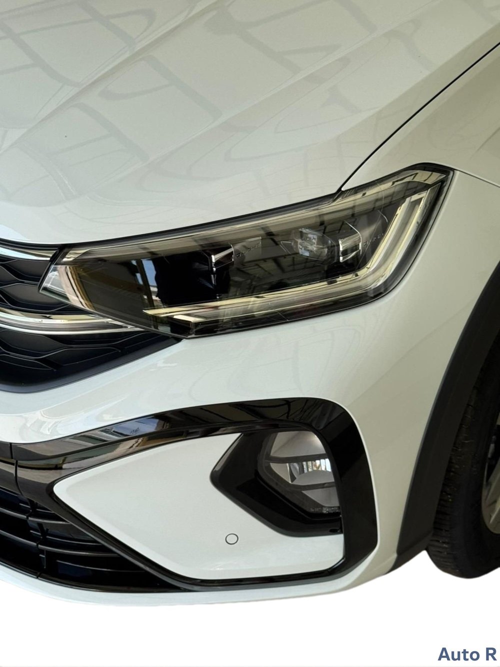 Volkswagen Taigo nuova a Potenza (15)
