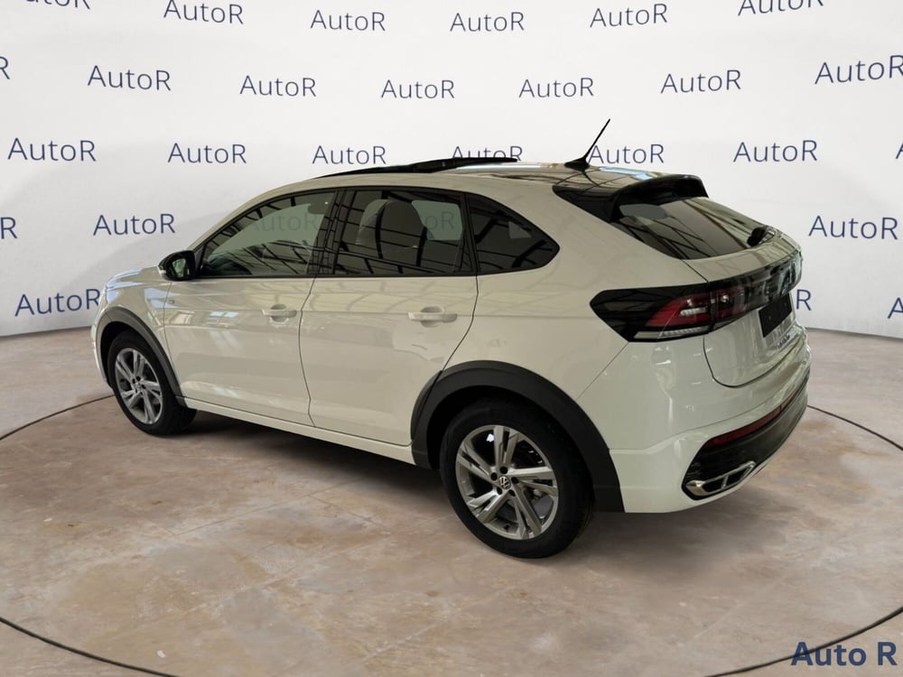 Volkswagen Taigo nuova a Potenza (2)