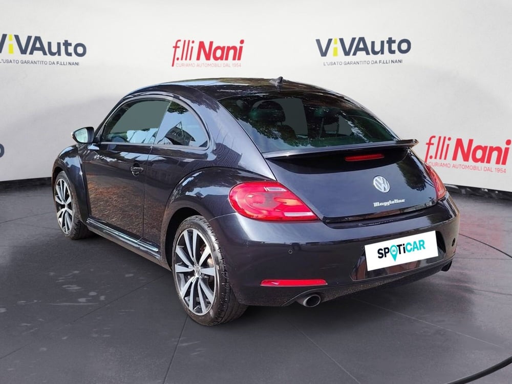 Volkswagen Maggiolino usata a Massa-Carrara (19)