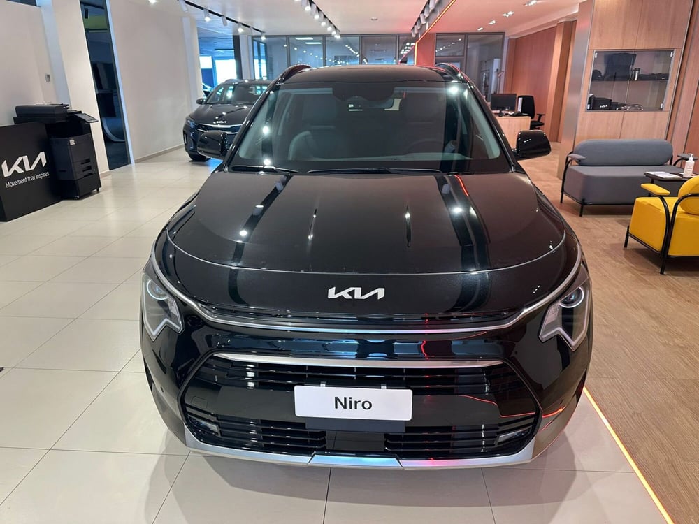 Kia Niro nuova a Arezzo (3)