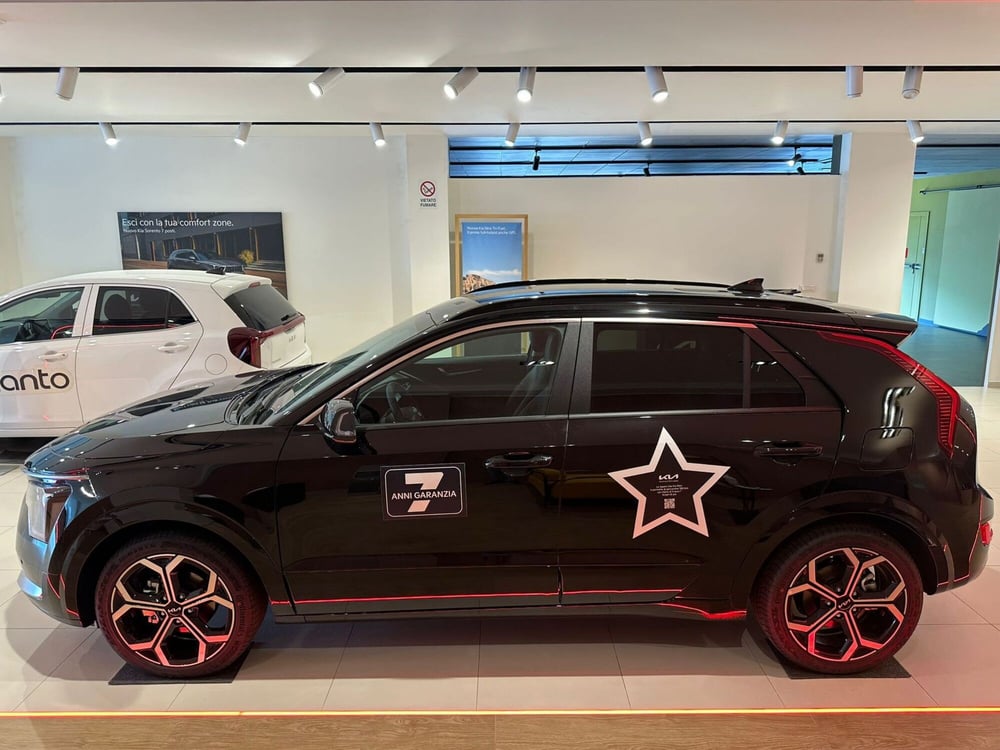 Kia Niro nuova a Arezzo (8)