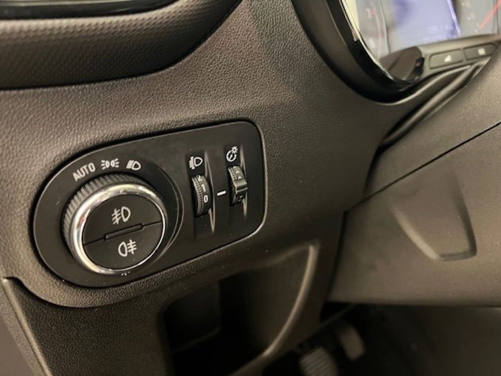 Opel Crossland usata a Alessandria (14)