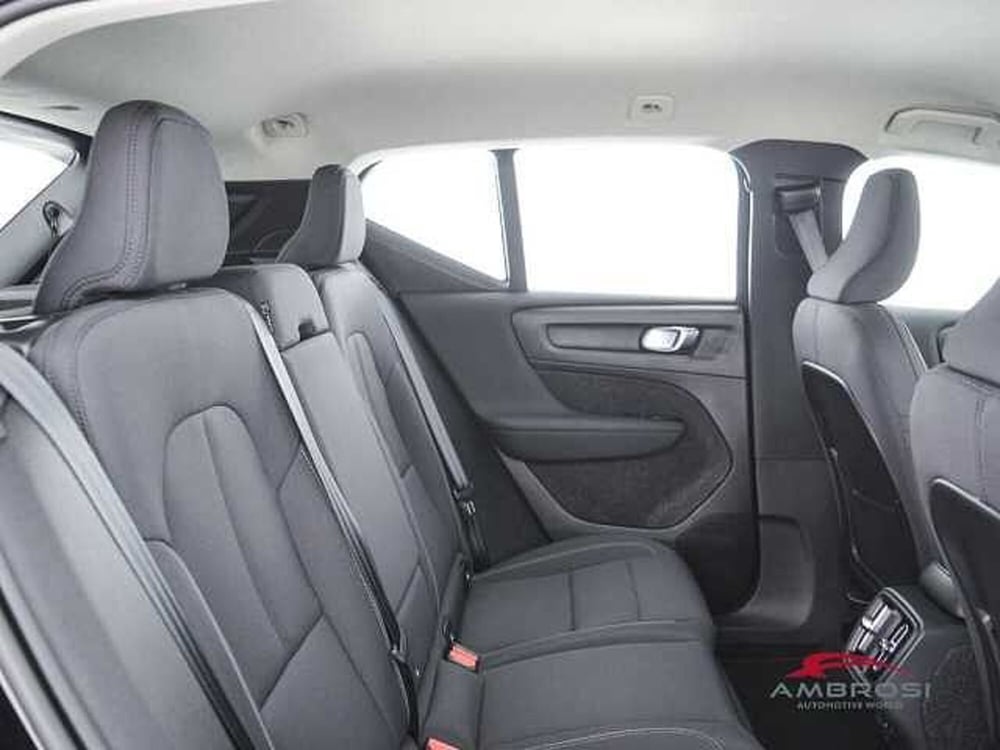 Volvo XC40 usata a Viterbo (11)