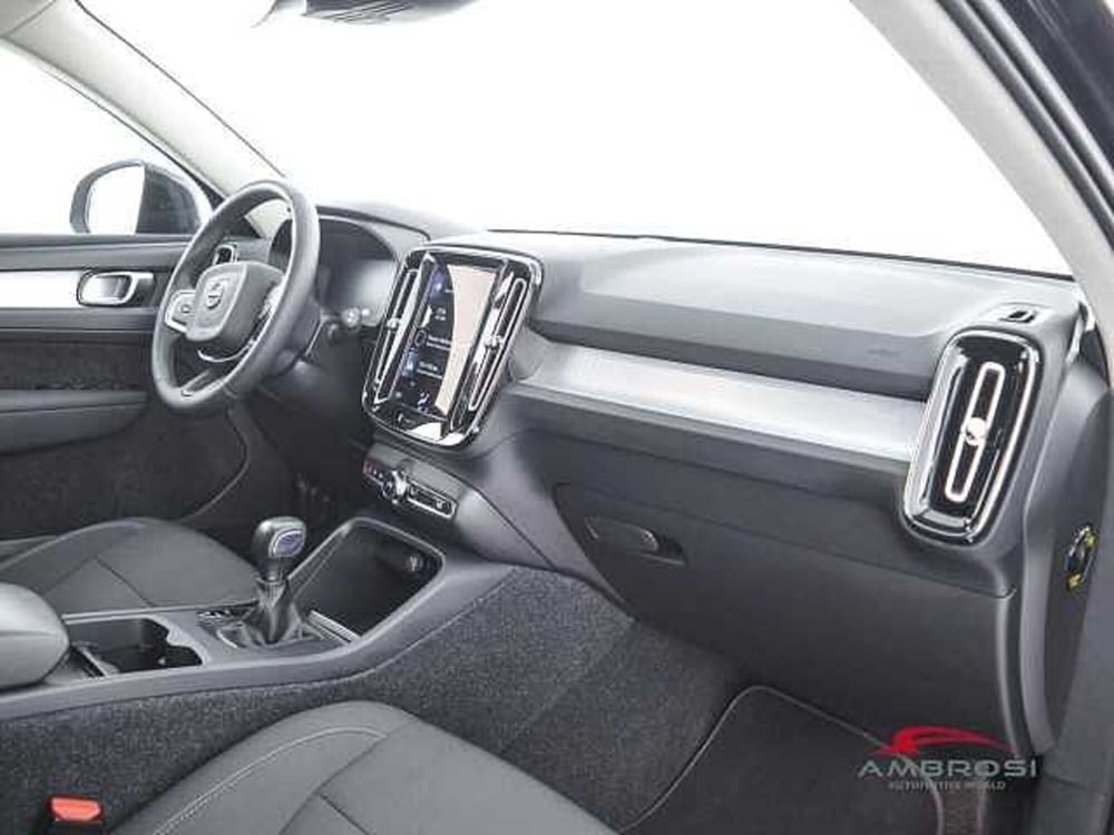 Volvo XC40 usata a Viterbo (12)