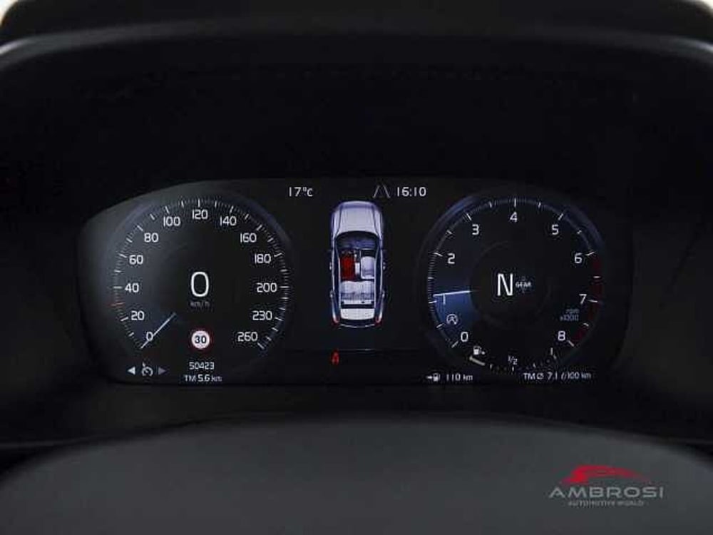 Volvo XC40 usata a Viterbo (13)