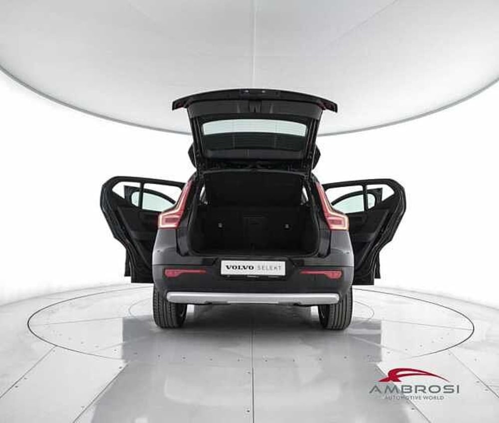 Volvo XC40 usata a Viterbo (7)