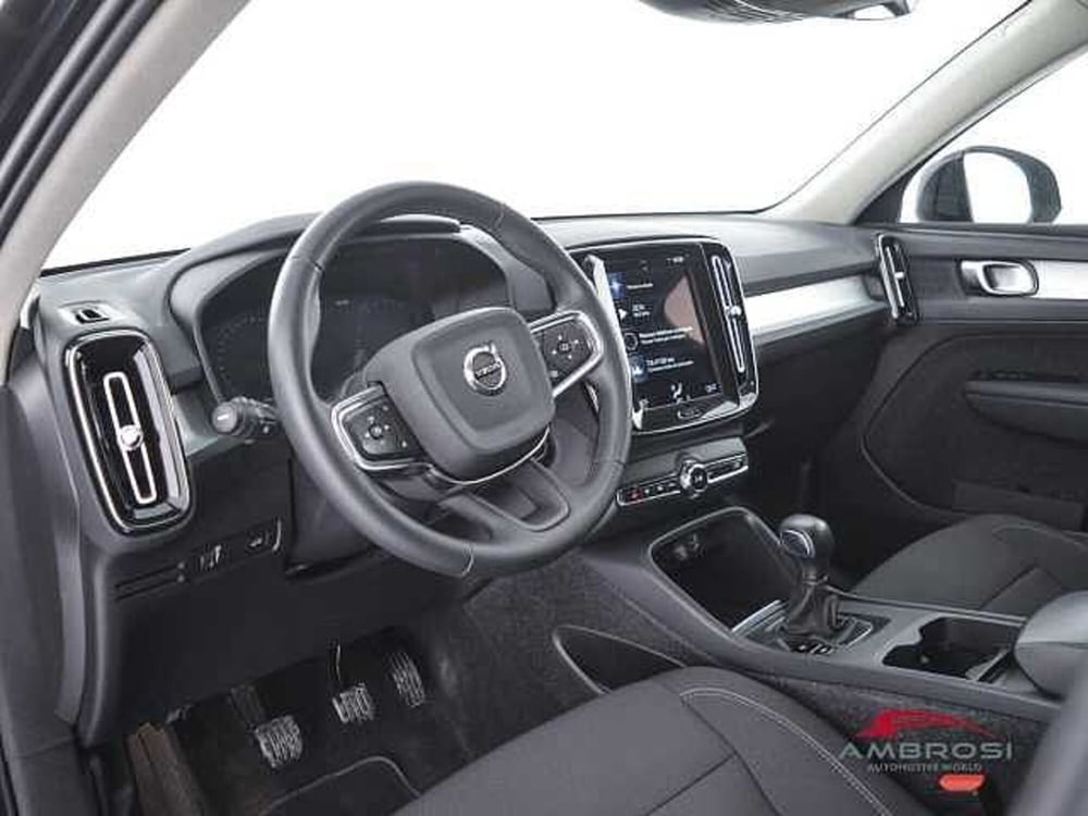 Volvo XC40 usata a Viterbo (8)
