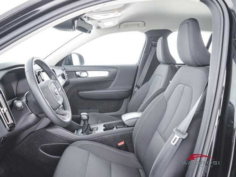 Volvo XC40 usata a Viterbo (9)