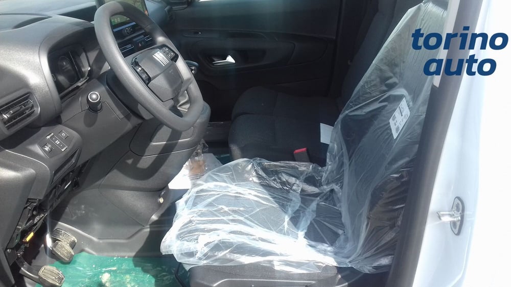 Fiat e-Doblò Furgone nuova a Torino (5)