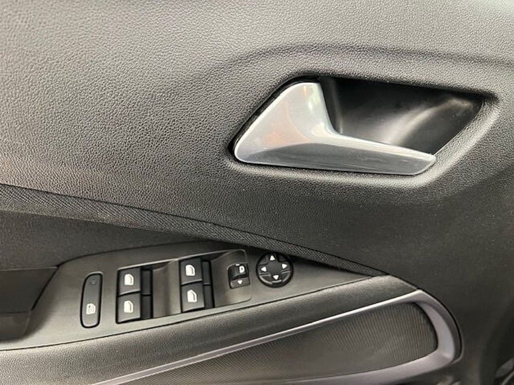 Opel Crossland usata a Alessandria (13)