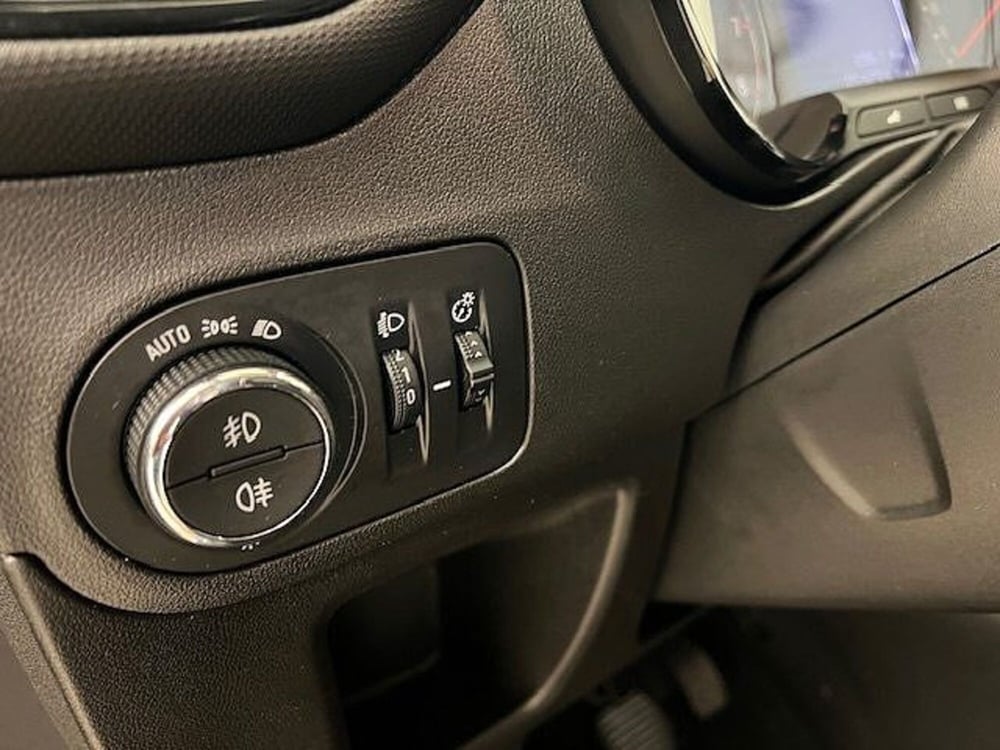 Opel Crossland usata a Alessandria (14)