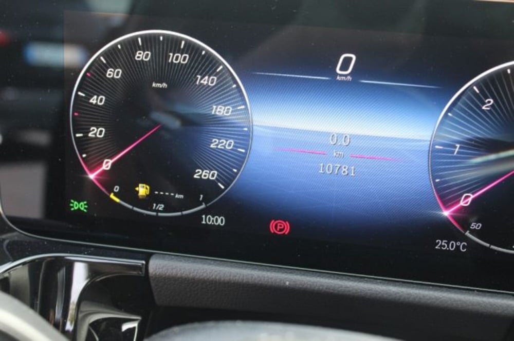 Mercedes-Benz GLA SUV usata a Lecce (10)