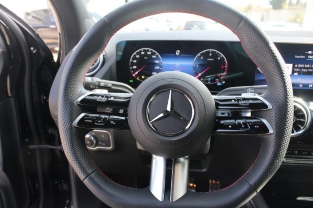 Mercedes-Benz GLA SUV usata a Lecce (12)