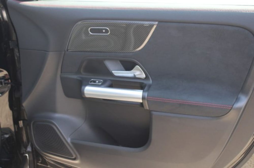 Mercedes-Benz GLA SUV usata a Lecce (8)