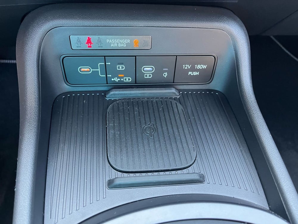 Hyundai Kona nuova a La Spezia (16)