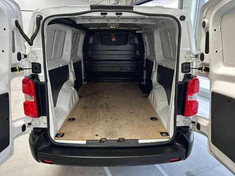 Opel Vivaro Furgone usata a Venezia (5)