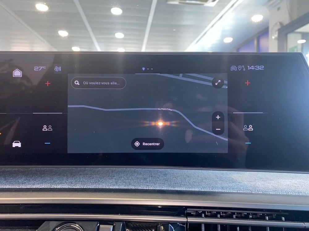 Peugeot 5008 nuova a Torino (10)