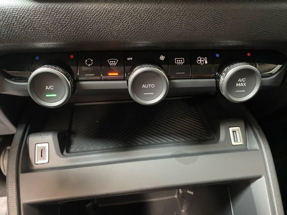 Citroen C4 nuova a Torino (11)