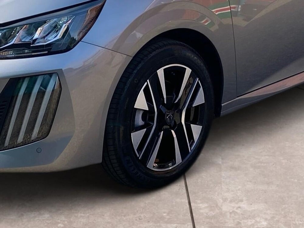 Peugeot 208 nuova a Torino (15)