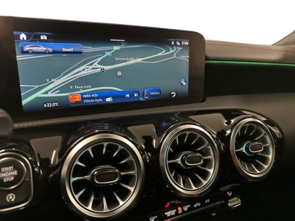 Mercedes-Benz CLA Shooting Brake usata a Avellino (12)