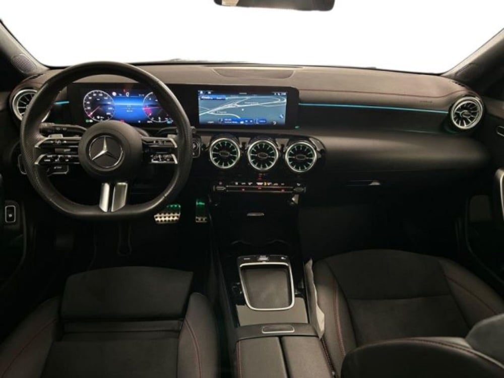 Mercedes-Benz CLA Shooting Brake usata a Avellino (9)