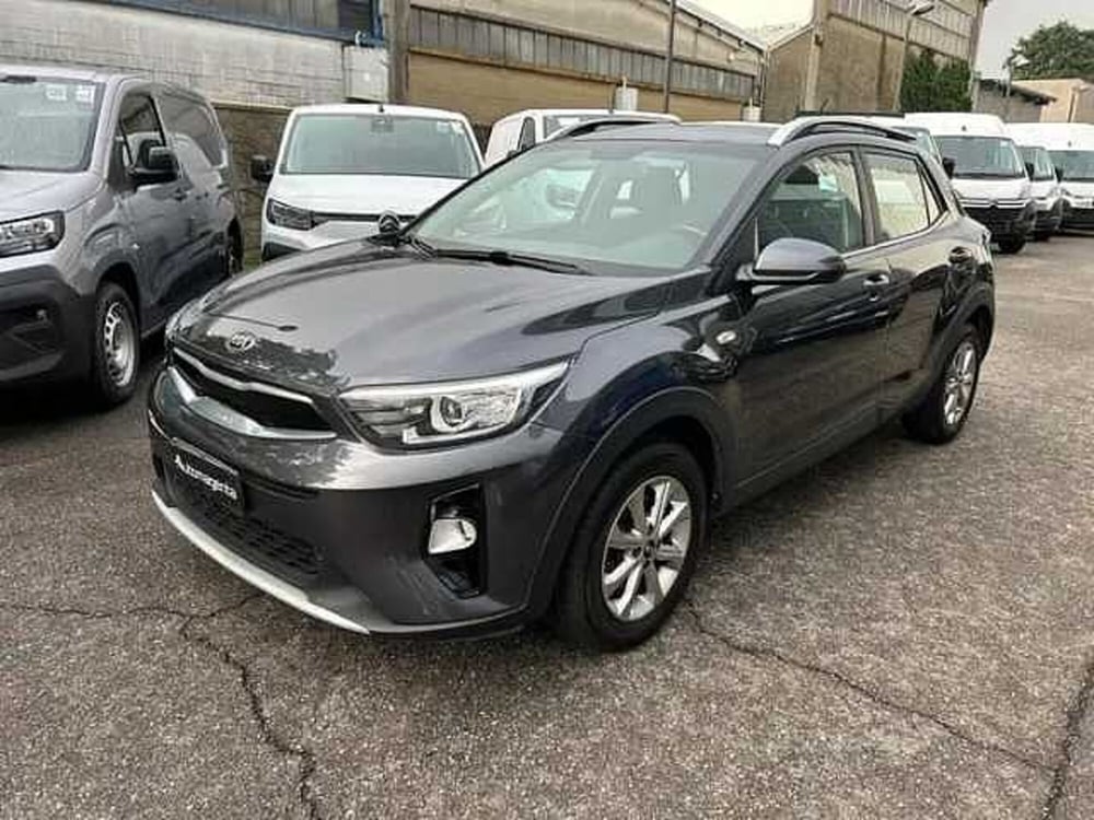 Kia Stonic usata a Milano (3)