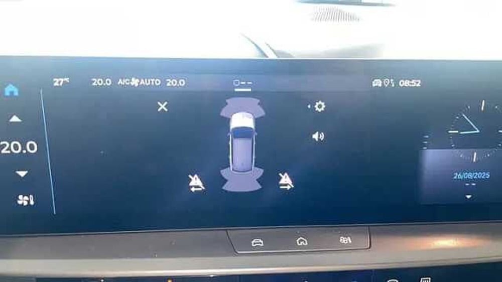 Opel Grandland nuova a Milano (14)