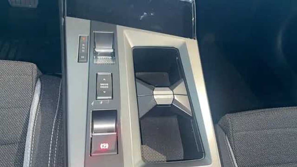 Opel Grandland nuova a Milano (15)